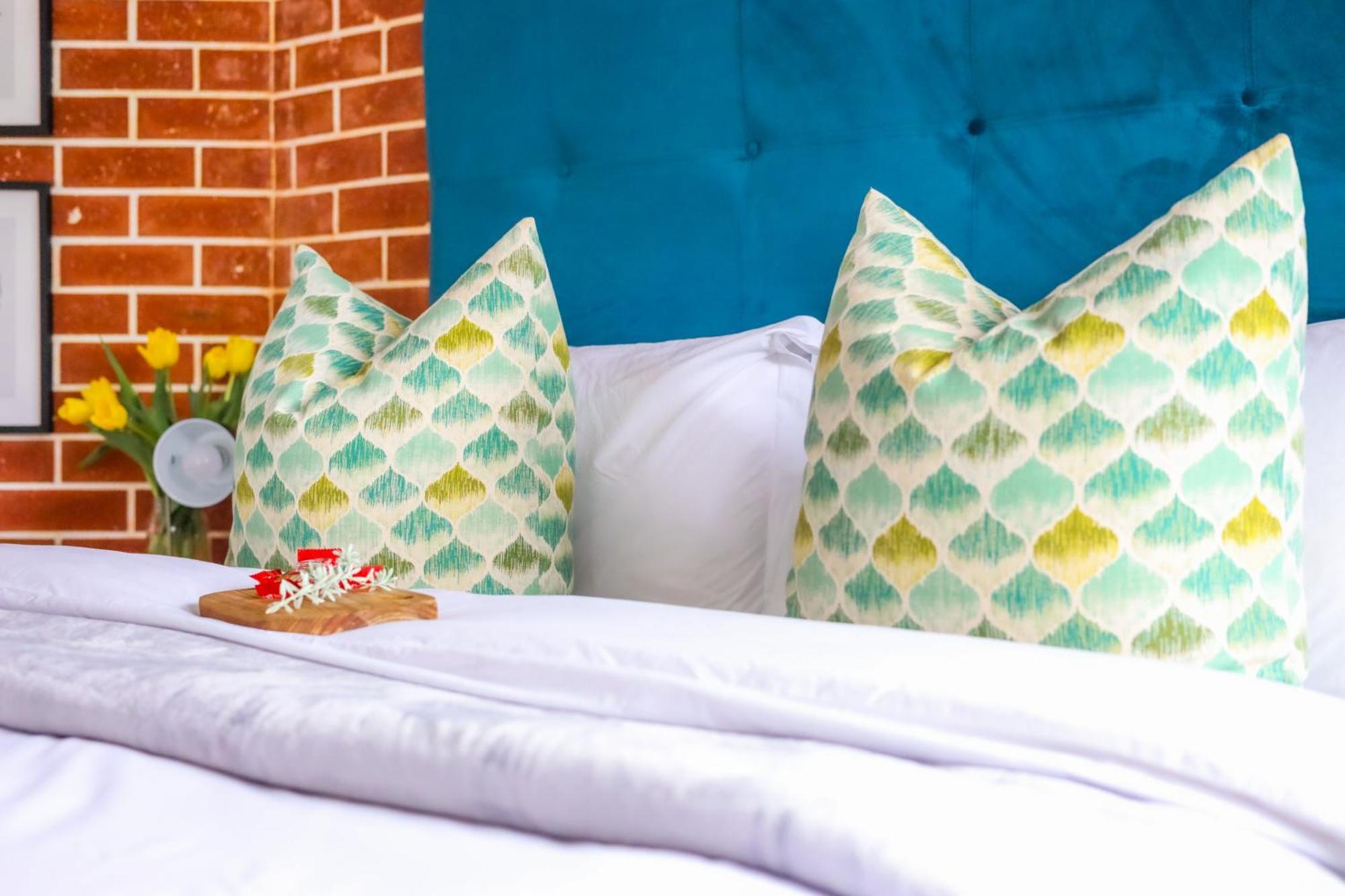 The Blue Door B&B شرق لندن المظهر الخارجي الصورة