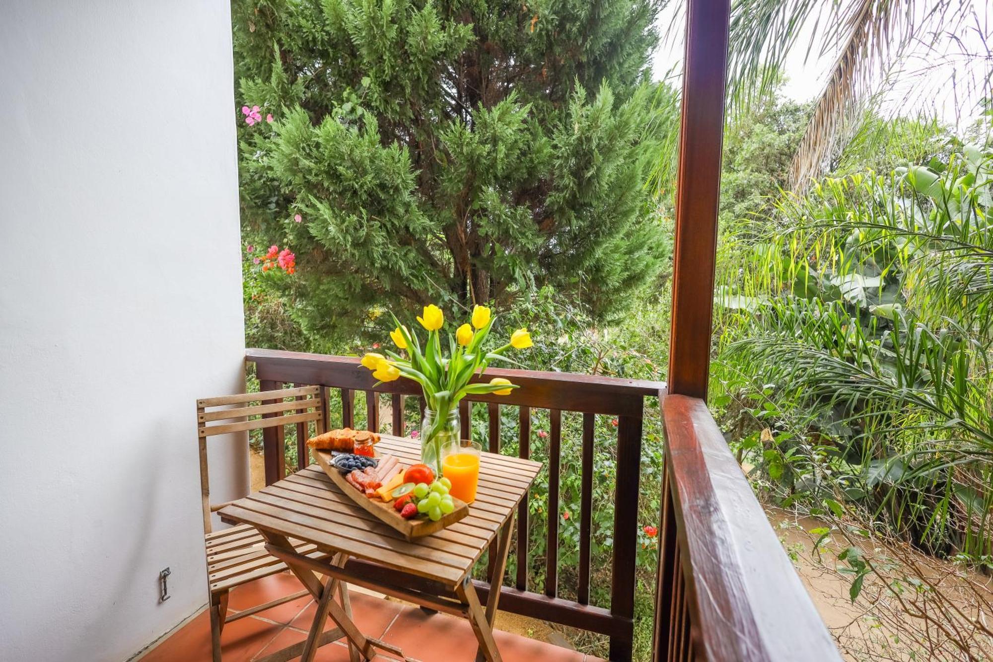 The Blue Door B&B شرق لندن المظهر الخارجي الصورة